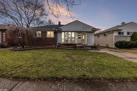 26231 Marlene, Roseville, MI 48066