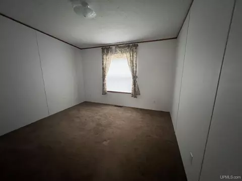 19 Th Mapleview, Gladstone, MI 49837 photo 11