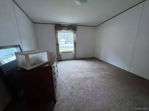 19 Th Mapleview, Gladstone, MI 49837 photo 14