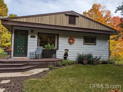 310 Chestnut, Munising, MI 49862 photo 47