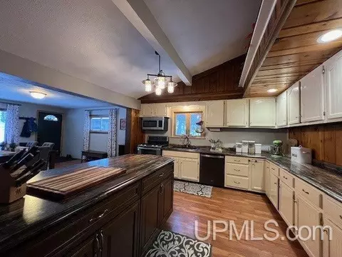 310 Chestnut, Munising, MI 49862 photo 12