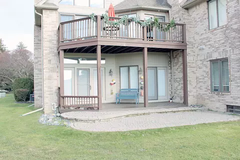 50681 Harbour View Dr N UNIT 1, New Baltimore, MI 48047