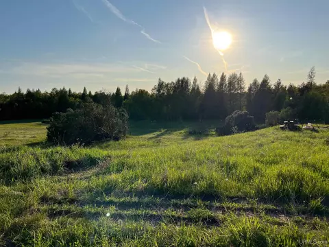 2624 155, Escanaba, MI 49829