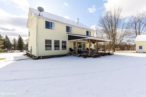 1771 E Romeo, Leonard, MI 48367 photo 41