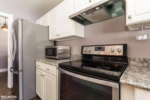 1771 E Romeo, Leonard, MI 48367 photo 9