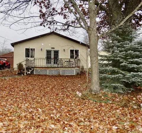 4932 W School, Roscommon, MI 48653