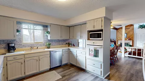 1464 Flushing, Flushing, MI 48433 photo 8