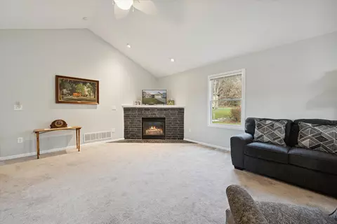 416 N Clearwater, Perry, MI 48872 photo 11