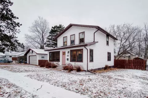 512 Brookfield, Kingsford, MI 49802
