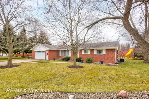 2221 W Stoker, Saginaw, MI 48603