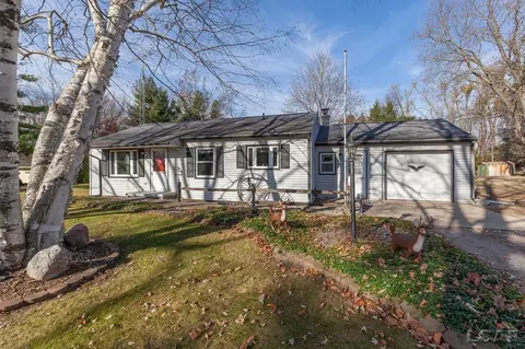 1432 W Cadmus, Adrian, MI 49221
