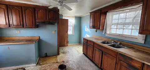 1026 E Front, Monroe, MI 48161 photo 6