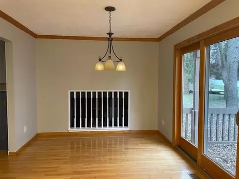1143 Springview, Flushing, MI 48433 photo 6