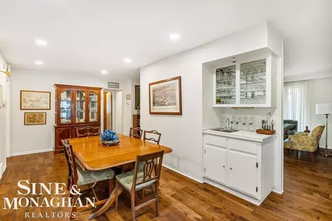 89 Handy, Grosse Pointe Farms, MI 48236 photo 8