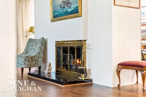 89 Handy, Grosse Pointe Farms, MI 48236 photo 5