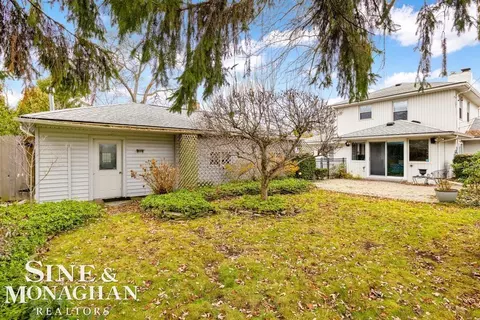 89 Handy, Grosse Pointe Farms, MI 48236 photo 28