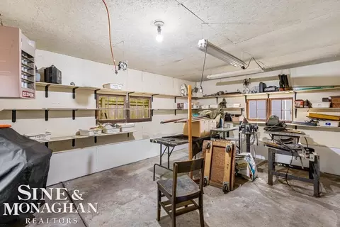 89 Handy, Grosse Pointe Farms, MI 48236 photo 33