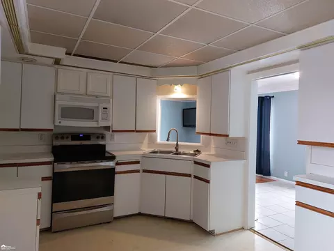 3601 Miller Rd, Flint, MI 48503 photo 4