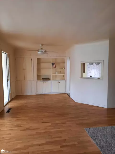 3609 Miller Rd, Flint, MI 48503 photo 6