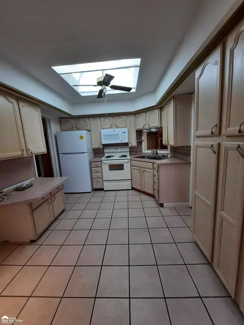 3609 Miller Rd, Flint, MI 48503 photo 5