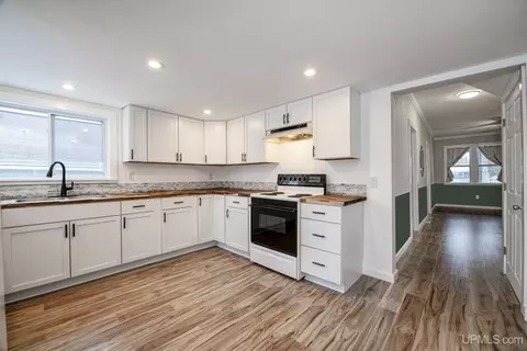 620 E Stanton, Iron Mountain, MI 49801 photo 5