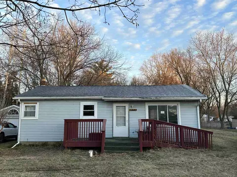 4327 Dexel, Burton, MI 48519