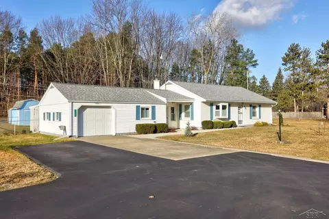 1055 N Miller, Saginaw, MI 48609
