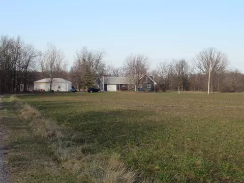 11436 W Stanley, Flushing, MI 48433 photo 2