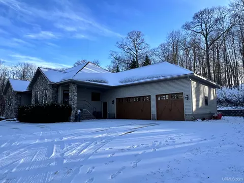 1525 Brookside, Houghton, MI 49931