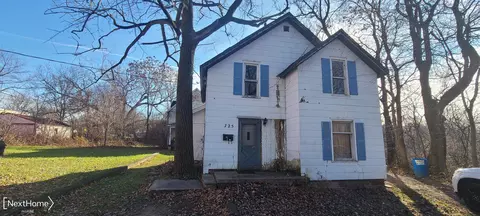 725723 Bryan, Flint, MI 48503