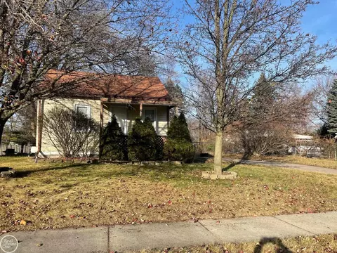 3201 Capitol, Warren, MI 48091