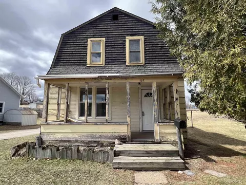 108 Parkway, Kingsford, MI 49802
