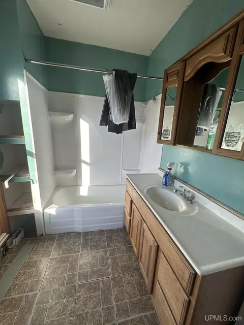 814 S 3rd, Escanaba, MI 49829 photo 15