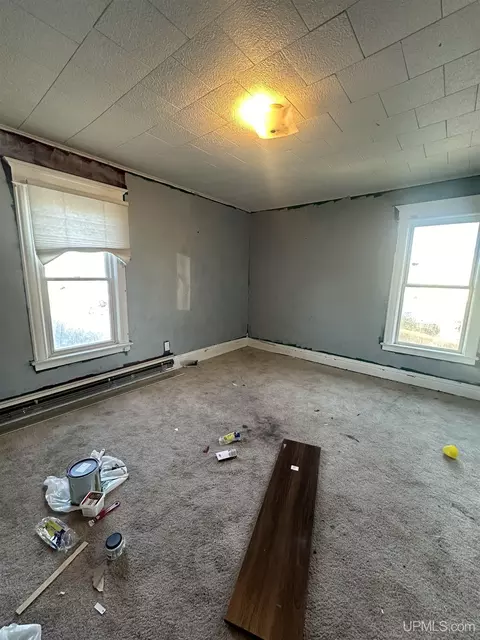 814 S 3rd, Escanaba, MI 49829 photo 17