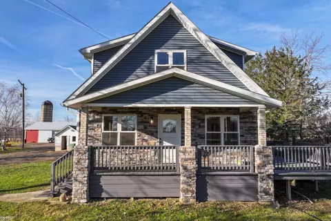253 N Smith, Owosso, MI 48867 photo 6