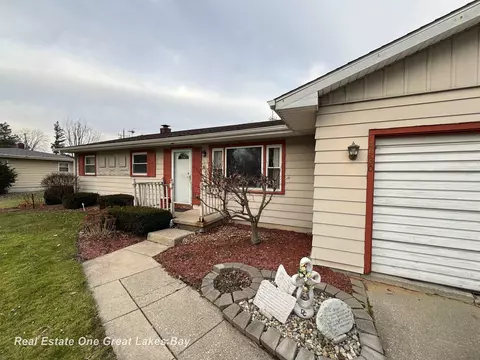 4930 Clunie, Saginaw, MI 48638