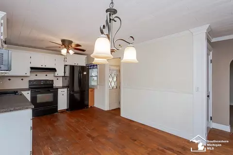 10939 Maple, Temperance, MI 48182 photo 16