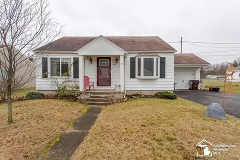 10939 Maple, Temperance, MI 48182