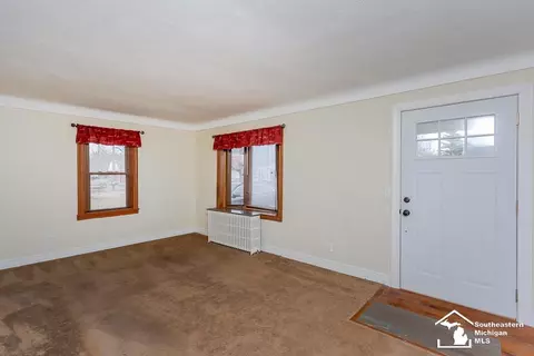 10939 Maple, Temperance, MI 48182 photo 5