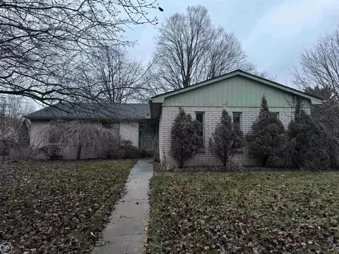 51985 Johns, Chesterfield, MI 48047