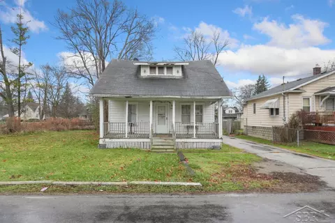 2418 Bewick, Saginaw, MI 48601