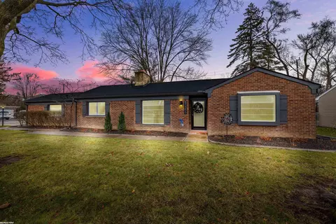 31250 Pierce, Beverly Hills, MI 48025