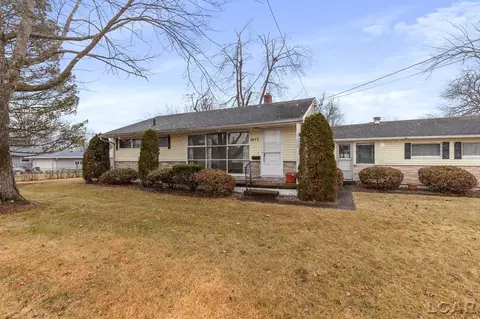 2473 Mac Arthur, Adrian, MI 49221 photo 3