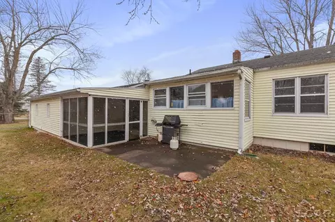 2473 Mac Arthur, Adrian, MI 49221 photo 32