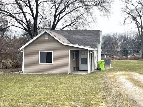 1177 S Poseyville, Midland, MI 48640