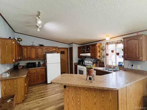 5154 12th, Escanaba, MI 49829 photo 5