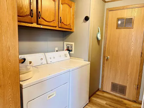 5154 12th, Escanaba, MI 49829 photo 3