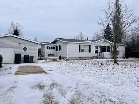 5154 12th, Escanaba, MI 49829 photo 2