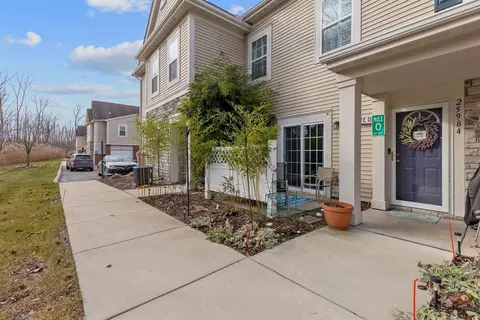 25984 Maritime Cir S, Harrison Township, MI 48045