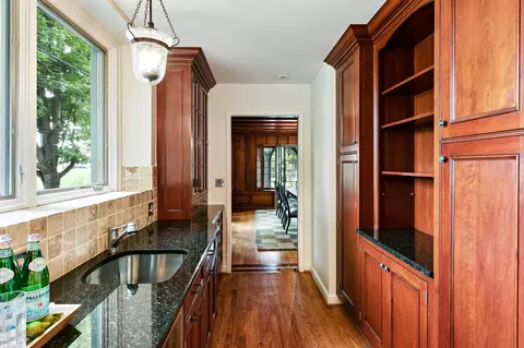 16632 E Jefferson, Grosse Pointe Park, MI 48230 photo 12